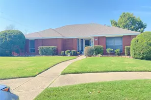 1022 Fairview Ct, Mesquite, TX 75181 - Photo 1