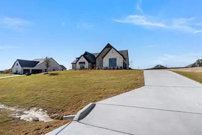 808 Westover Drive, Van Alstyne, TX 75495 - Photo 5