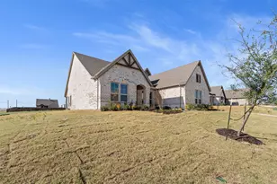 810 Westover Dr, Van Alstyne, TX 75495 - Photo 5