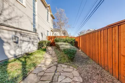 14561 Juliard Lane, Addison, TX 75001 - Photo 27