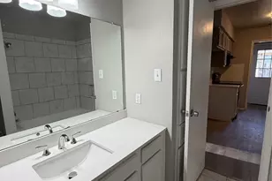 1435 N Bluegrove Rd, Dallas, TX 75134 - Photo 9