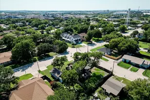 401 Main St, Roanoke, TX 76262 - Photo 7