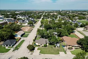 401 Main St, Roanoke, TX 76262 - Photo 5