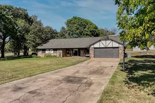 101 Meadow Ct, Weatherford, TX 76086 - Photo 3