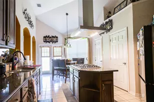 2405 Pine Hollow Ct, Arlington, TX 76006 - Photo 17