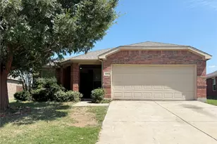 1809 Sparrow Ln, Aubrey, TX 76227 - Photo 1