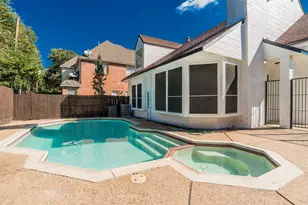 1317 Carver Ln, Irving, TX 75061 - Photo 3