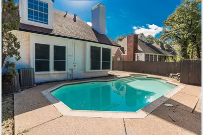 1317 Carver Lane, Irving, TX 75061 - Photo 35