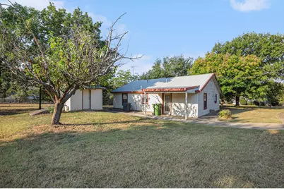 720 N Avenue A, Springtown, TX 76082 - Photo 33