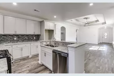 1830 Fernwood Avenue, Dallas, TX 75216 - Photo 13