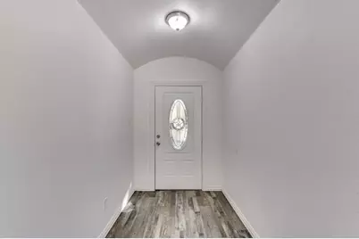 1639 Adelaide Drive, Dallas, TX 75216 - Photo 7