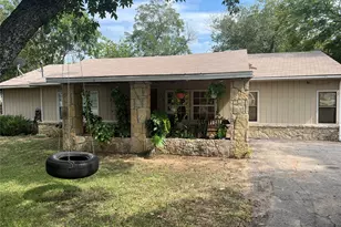 910 W Elm St, Stephenville, TX 76401 - Photo 3