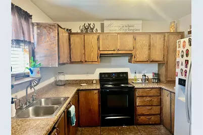 910 W Elm Street, Stephenville, TX 76401 - Photo 9