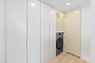 6211 W Northwest Hwy, Dallas, TX 75225 - Photo 11