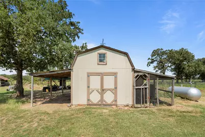 364 Hcr 2200, Aquilla, TX 76622 - Photo 29