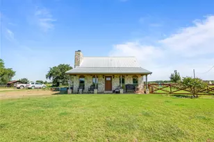 364 Hcr 2200, Aquilla, TX 76622 - Photo 3