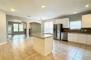 5813 Fathom Dr, Fort Worth, TX 76135 - Photo 5