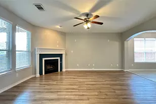 5813 Fathom Dr, Fort Worth, TX 76135 - Photo 9