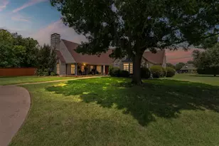 8561 Strathmore Dr, Dallas, TX 75238 - Photo 1