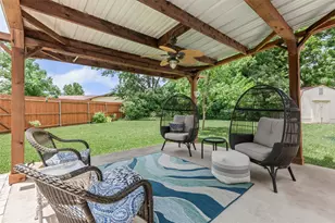 8561 Strathmore Dr, Dallas, TX 75238 - Photo 29