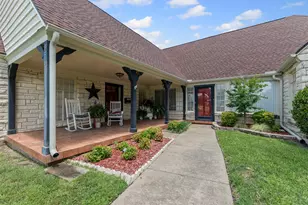 8561 Strathmore Dr, Dallas, TX 75238 - Photo 3