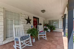 8561 Strathmore Dr, Dallas, TX 75238 - Photo 5