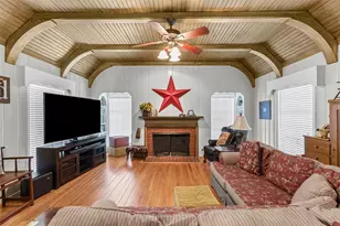 8561 Strathmore Dr, Dallas, TX 75238 - Photo 7