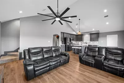 136 Hcr 2221 E, Aquilla, TX 76622 - Photo 3