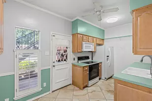 4320 Bellaire Dr S, Fort Worth, TX 76109 - Photo 7