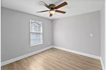 3910 Shelley Boulevard, Dallas, TX 75211 - Photo 19