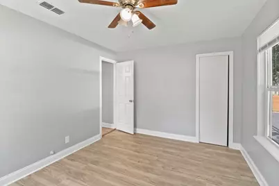 3910 Shelley Boulevard, Dallas, TX 75211 - Photo 13