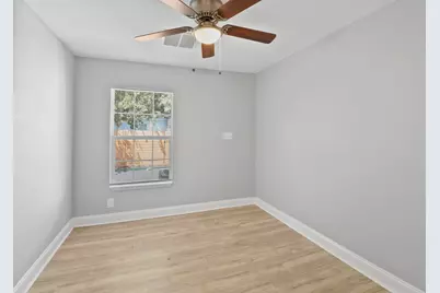 3910 Shelley Boulevard, Dallas, TX 75211 - Photo 17