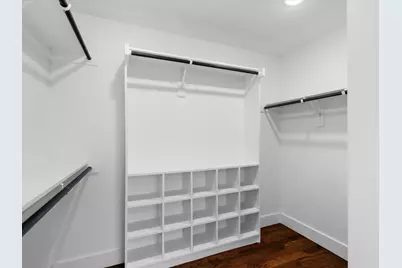 2700 Refugio Avenue, Fort Worth, TX 76164 - Photo 17