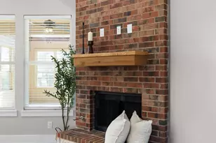 2700 Refugio Ave, Fort Worth, TX 76164 - Photo 7