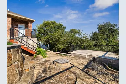 2700 Refugio Avenue, Fort Worth, TX 76164 - Photo 31