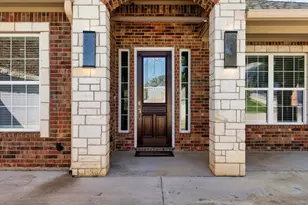 2700 Refugio Ave, Fort Worth, TX 76164 - Photo 3