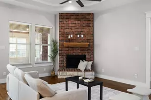 2700 Refugio Ave, Fort Worth, TX 76164 - Photo 5