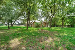 307 NE 2nd St, Kerens, TX 75144 - Photo 15