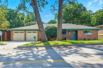 933 Wade Drive, Bedford, TX 76022 - Photo 35