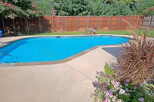 933 Wade Dr, Bedford, TX 76022 - Photo 39