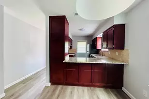 529 Guerin Dr, Arlington, TX 76012 - Photo 5