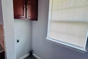 529 Guerin Dr, Arlington, TX 76012 - Photo 9