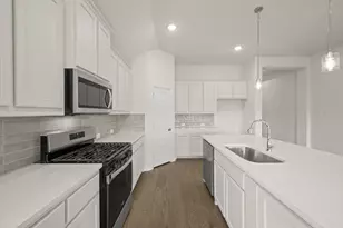 10809 Rothland St, Crowley, TX 76036 - Photo 5