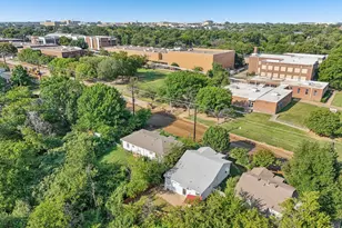 522 Denton St, Denton, TX 76201 - Photo 19