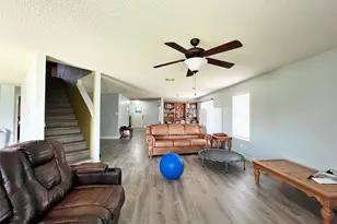 924 Rock Dove Cir, Saginaw, TX 76131 - Photo 7