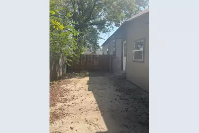 233 10th Street NE, Paris, TX 75460 - Photo 3