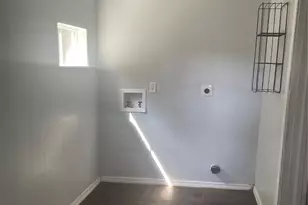 233 10th St NE, Paris, TX 75460 - Photo 9