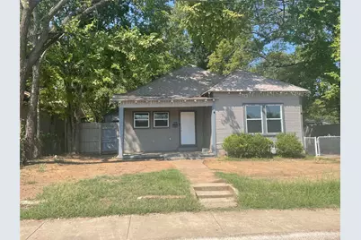 233 10th Street NE, Paris, TX 75460 - Photo 1