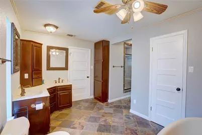 1004 Shady Oaks Drive N, Bridgeport, TX 76426 - Photo 11