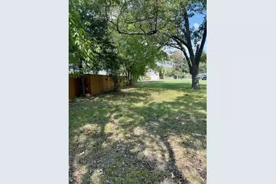 701 N Neal Street, Commerce, TX 75428 - Photo 5